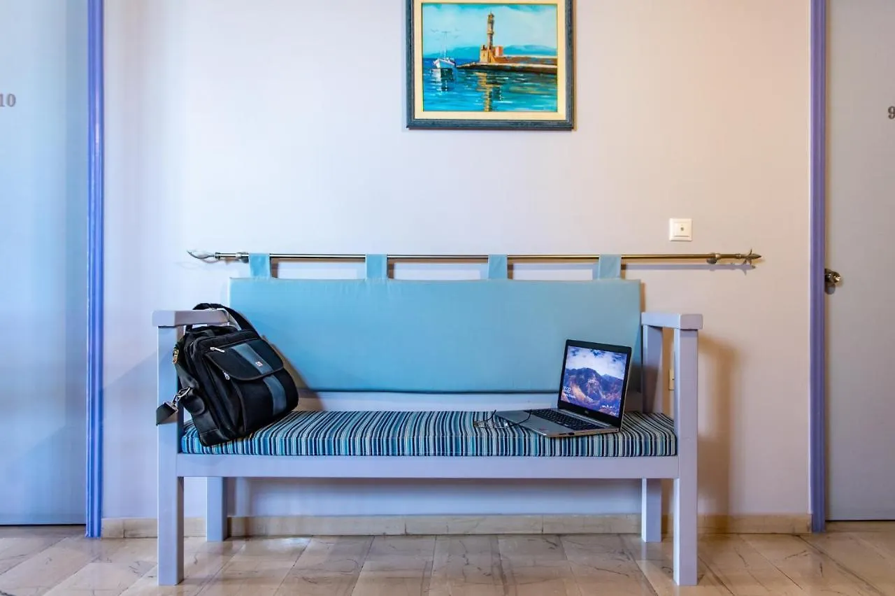 Anemos Studios & Apartments Poros  Lägenhetshotell