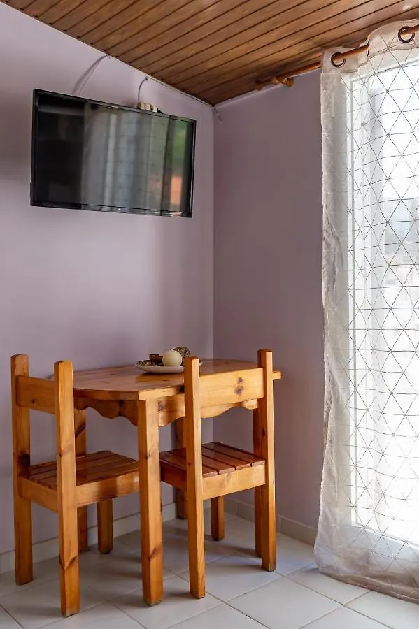 Anemos Studios & Apartments Poros