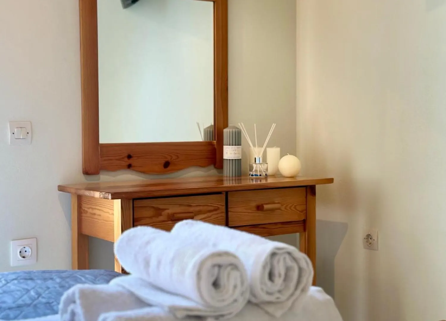 Anemos Studios & Apartments Poros  2*, Poros (Kefalonia)