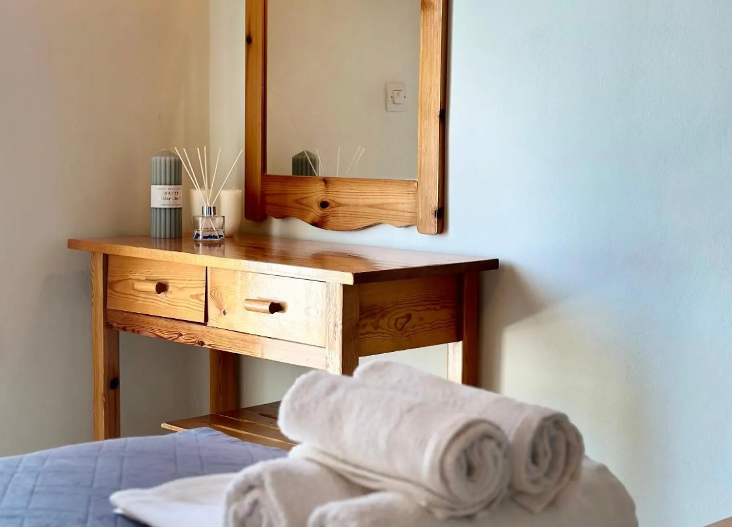 Anemos Studios & Apartments Poros  2*, Poros (Kefalonia)