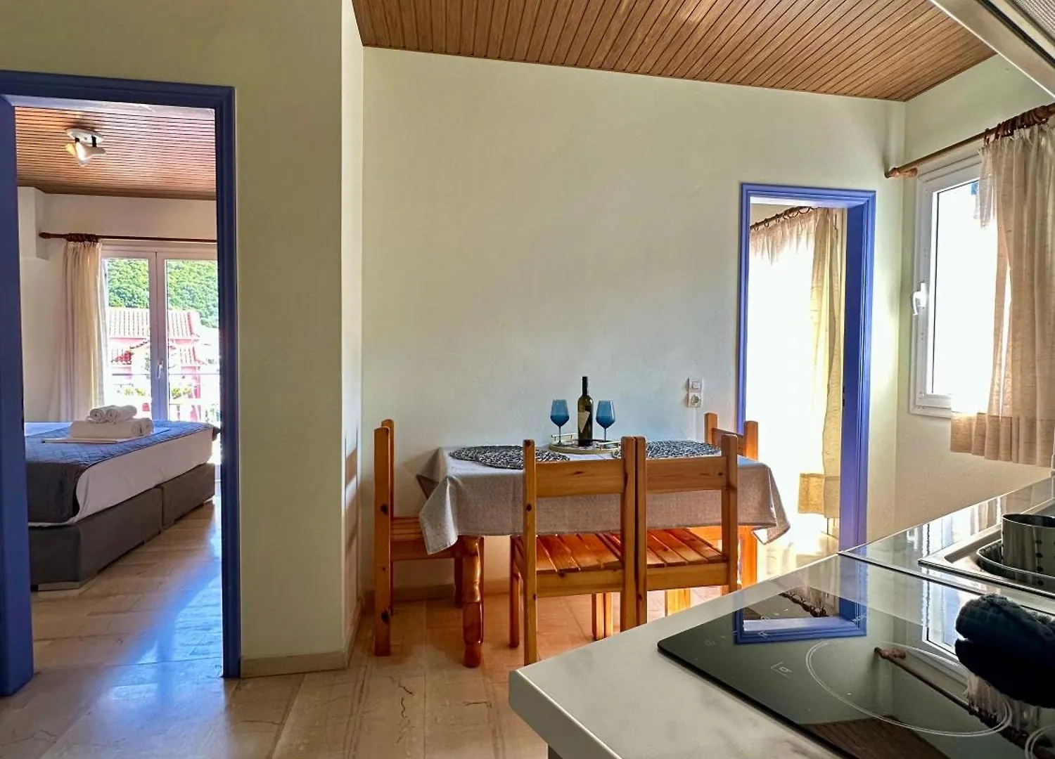 Anemos Studios & Apartments Poros  Aparthotel