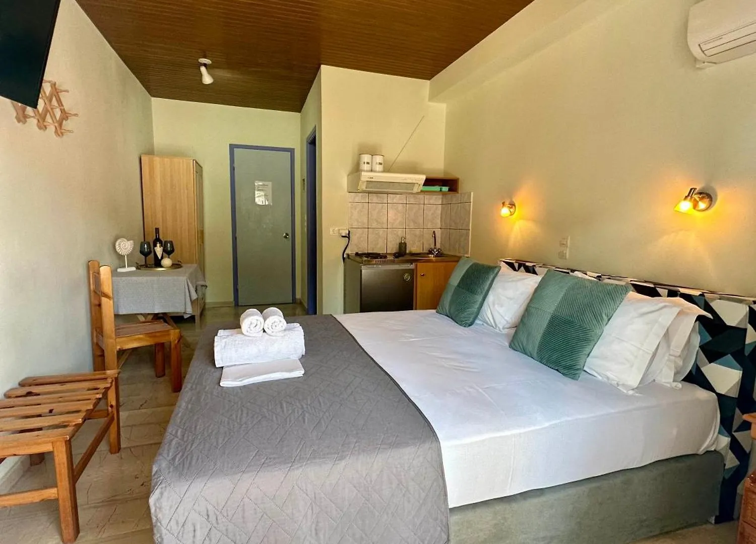 Aparthotel Anemos Studios & Apartments Poros