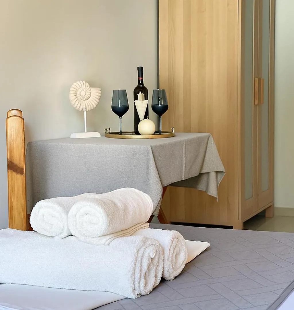 Anemos Studios & Apartments Poros