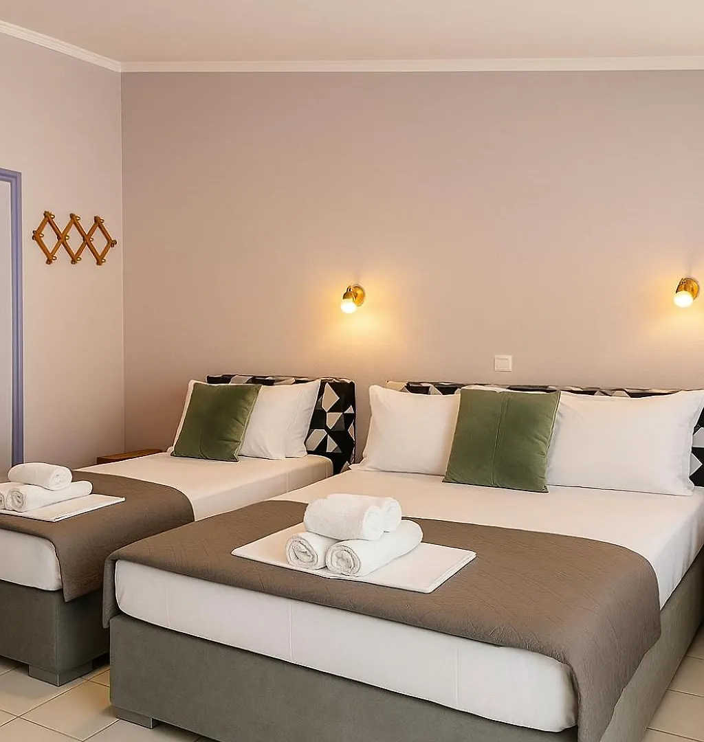 Anemos Studios & Apartments Poros  2*, Poros (Kefalonia)